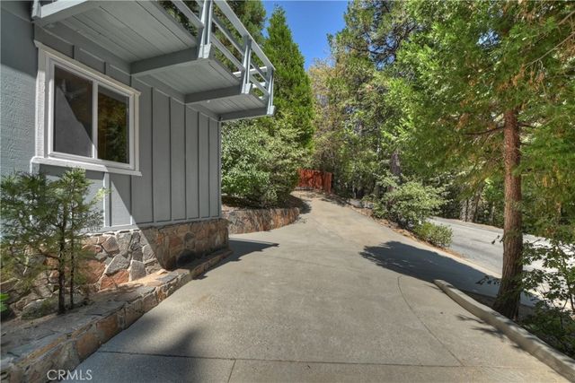 26661 Lake Forest, Twin Peaks, CA 92391