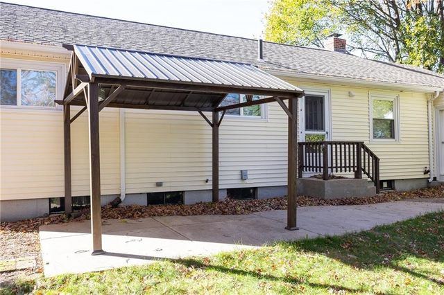 11 Salem Drive, North Providence, RI 02904