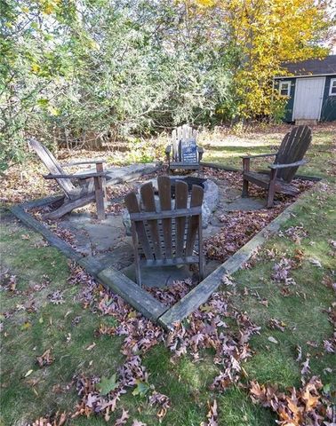 11 Salem Drive, North Providence, RI 02904