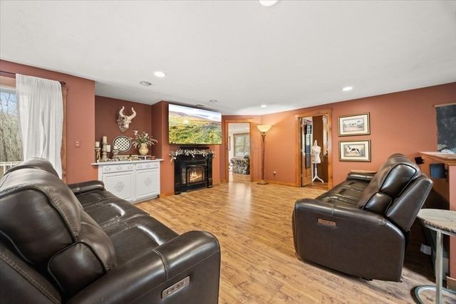 70-R Milk St, Blackstone, MA 01504