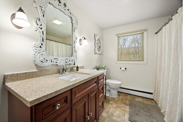 70-R Milk St, Blackstone, MA 01504