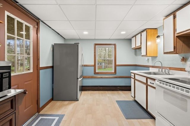 70-R Milk St, Blackstone, MA 01504