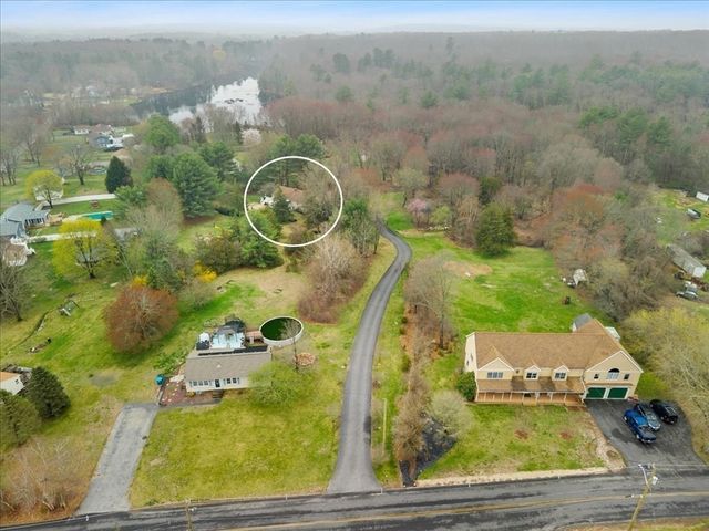70-R Milk St, Blackstone, MA 01504
