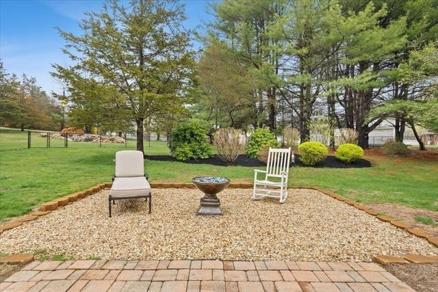70-R Milk St, Blackstone, MA 01504