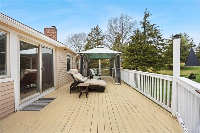 70-R Milk St, Blackstone, MA 01504