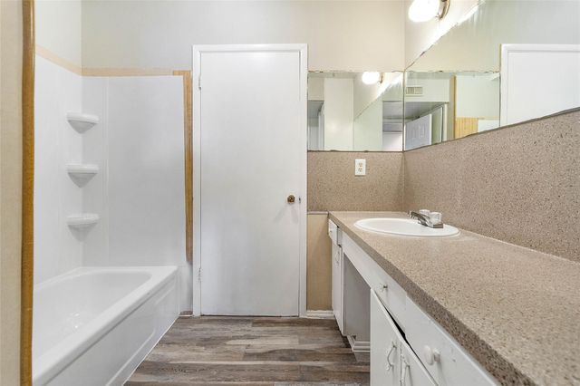 2729 Main Street 3, La Marque, TX 77568