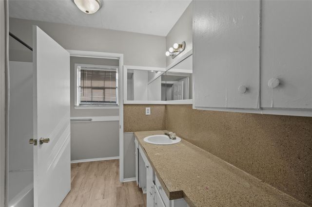 2729 Main Street 3, La Marque, TX 77568