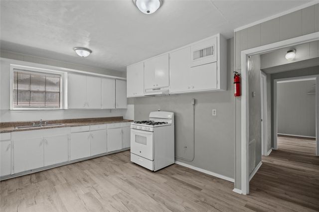 2729 Main Street 3, La Marque, TX 77568