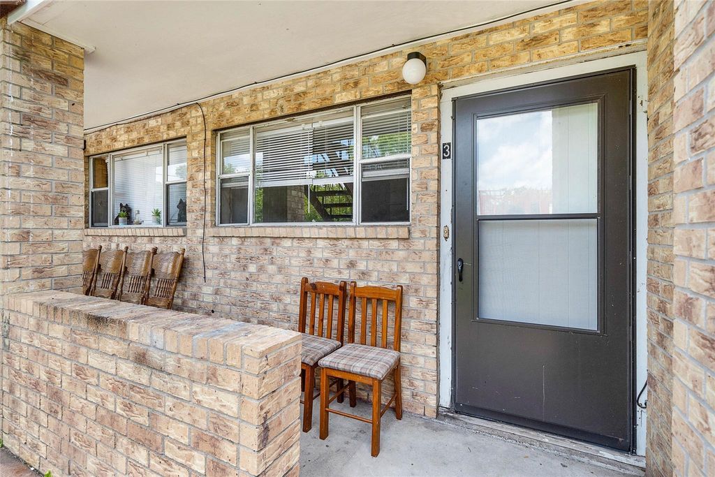 2729 Main Street 3, La Marque, TX 77568