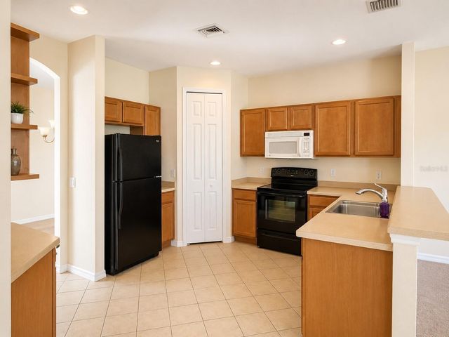 1460 EQUINOX CIRCLE, Sanford, FL 32771