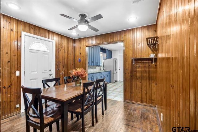 199 North Oak St., Van, TX 75790