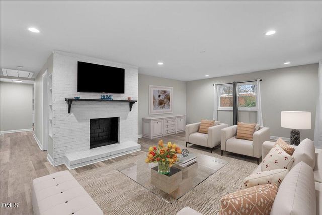 605 Apple Street, Burlington, NC 27217