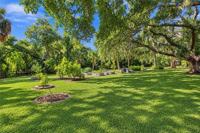 1225 OAK TREE LANE, Nokomis, FL 34275