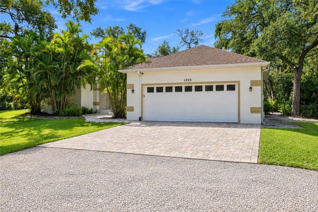 1225 OAK TREE LANE, Nokomis, FL 34275