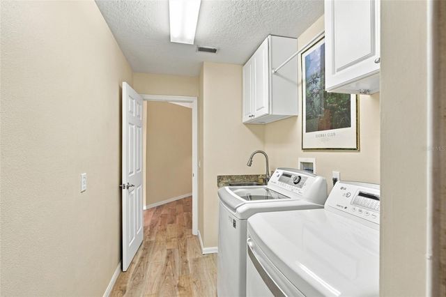 1225 OAK TREE LANE, Nokomis, FL 34275