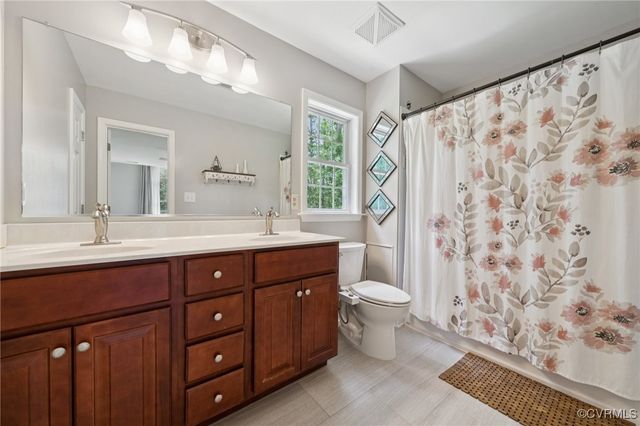 2554 Walkers Ridge Ter, Powhatan, VA 23139