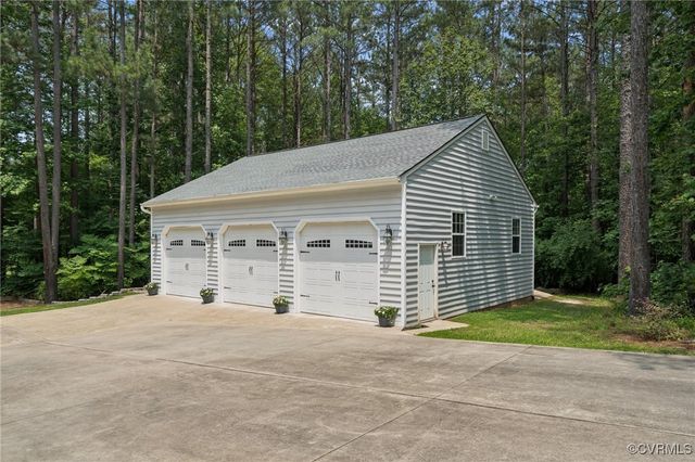 2554 Walkers Ridge Ter, Powhatan, VA 23139