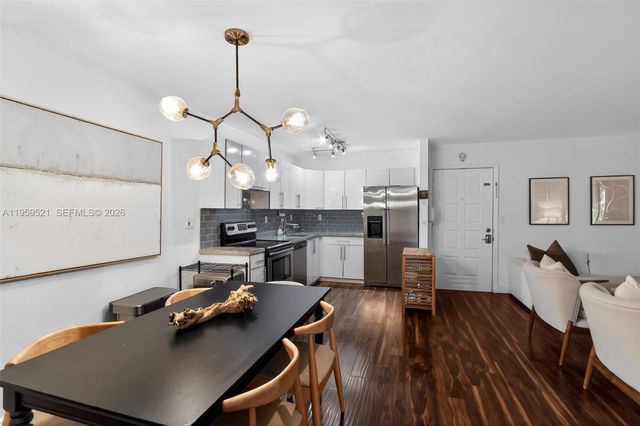 4780 NW 102nd Ave 103-11, Doral, FL 33178