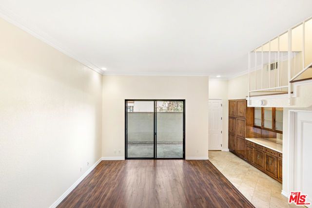 10201 Mason Avenue 108, Chatsworth (los Angeles), CA 91311