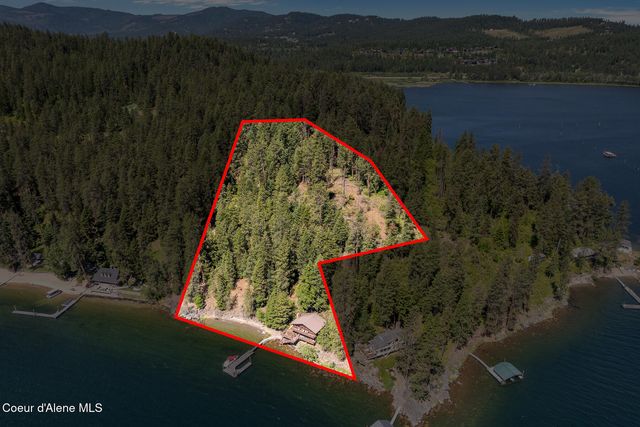 8245 W Coeur D Alene Lake SHR, Coeur D'alene, ID 83814