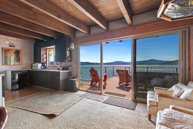 8245 W Coeur D Alene Lake SHR, Coeur D'alene, ID 83814