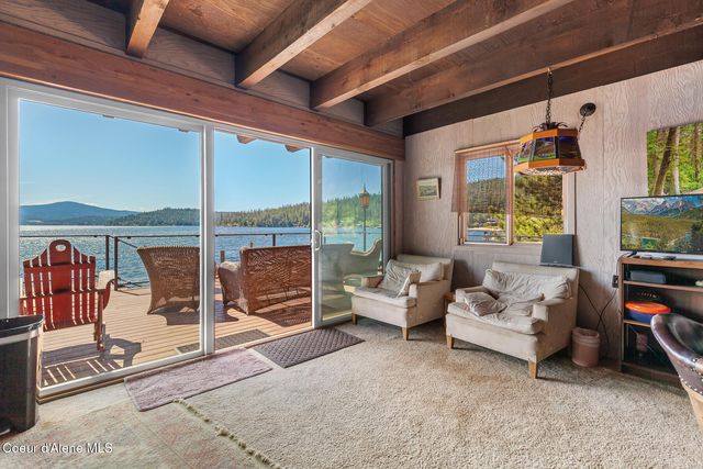 8245 W Coeur D Alene Lake SHR, Coeur D'alene, ID 83814