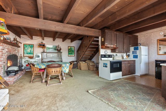 8245 W Coeur D Alene Lake SHR, Coeur D'alene, ID 83814