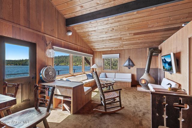 8245 W Coeur D Alene Lake SHR, Coeur D'alene, ID 83814