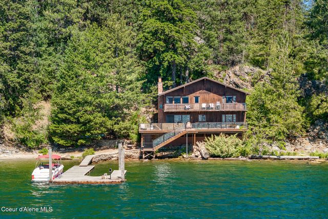 8245 W Coeur D Alene Lake SHR, Coeur D'alene, ID 83814