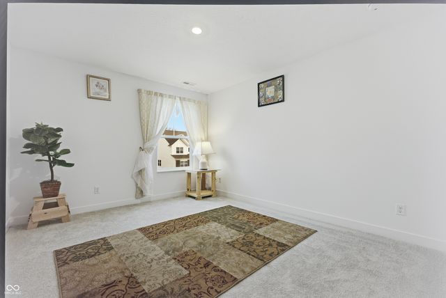 7658 Hillway Drive, Indianapolis, IN 46113