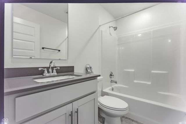 7658 Hillway Drive, Indianapolis, IN 46113