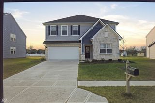 7658 Hillway Drive, Indianapolis, IN 46113