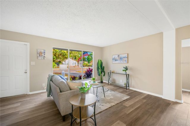 2503 ELM STREET, Seffner, FL 33584