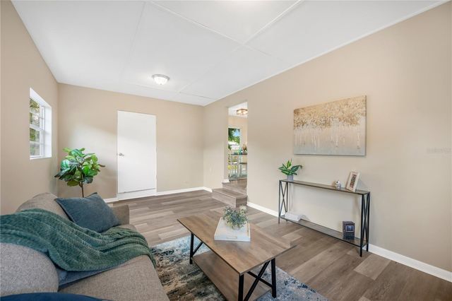 2503 ELM STREET, Seffner, FL 33584