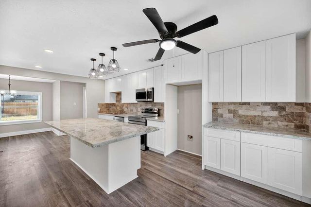 6835 Laughlin Drive, Missouri City, TX 77489