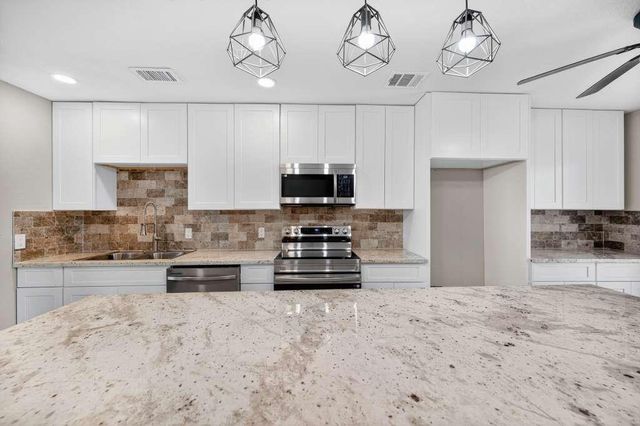 6835 Laughlin Drive, Missouri City, TX 77489