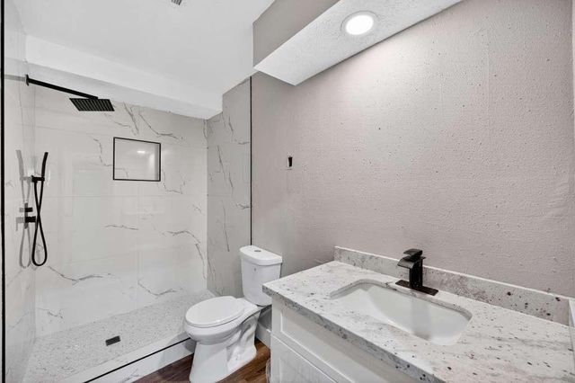 6835 Laughlin Drive, Missouri City, TX 77489