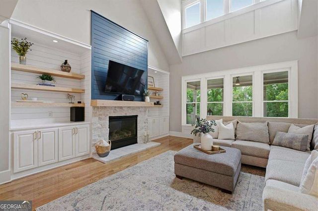 510 Evening Mist Drive, Acworth, GA 30101
