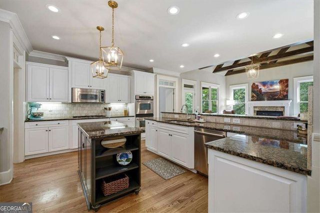510 Evening Mist Drive, Acworth, GA 30101