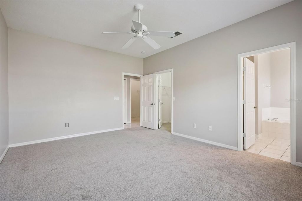 Image 16 of property listing at 2572 ACUNA COURT, Lake Mary, FL 32746