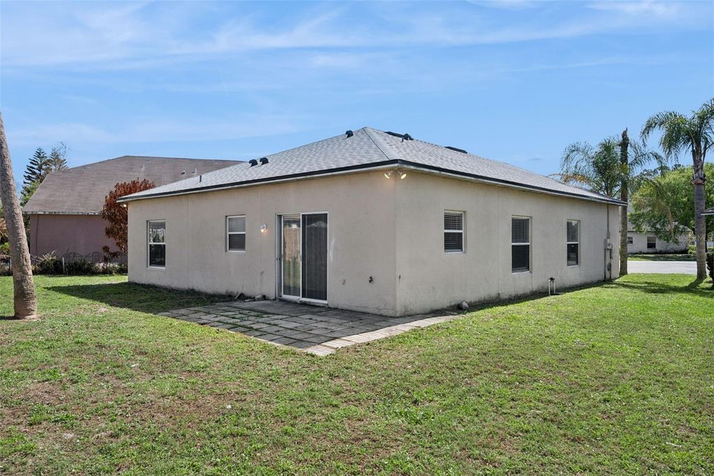Image 30 of property listing at 2572 ACUNA COURT, Lake Mary, FL 32746