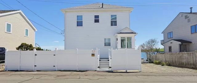 57 Edgewater Rd, Hull, MA 02045