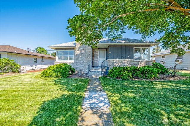 78 E Street NE, Ephrata, WA 98823