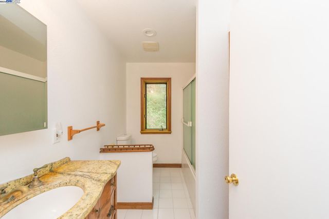 540 Lost Bridge Rd, Lewiston, CA 96052