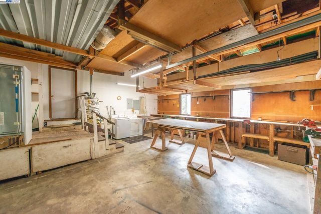 540 Lost Bridge Rd, Lewiston, CA 96052