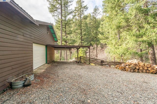 540 Lost Bridge Rd, Lewiston, CA 96052