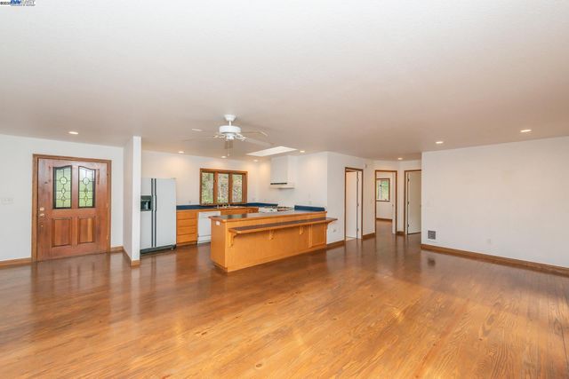540 Lost Bridge Rd, Lewiston, CA 96052