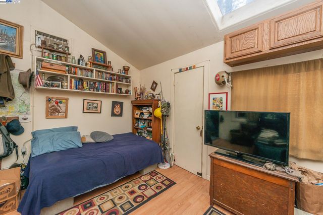 540 Lost Bridge Rd, Lewiston, CA 96052
