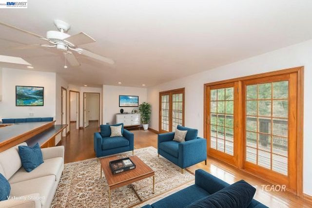 540 Lost Bridge Rd, Lewiston, CA 96052