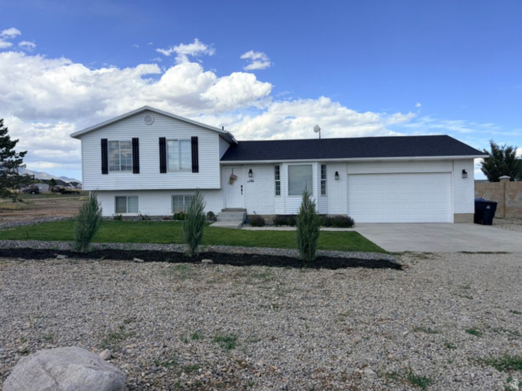 7162 W GINA RD, Herriman, UT 84096 — exterior